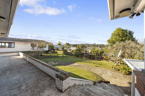 Photo of property in 29 Orams Road, Hillpark, Auckland, 2102
