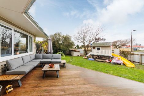 Photo of property in 38 Liverpool Street, Takaro, Palmerston North, 4412