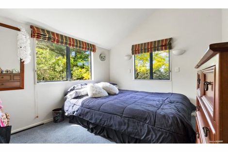 Photo of property in 2/24 Merton Avenue, Glenfield, Auckland, 0627