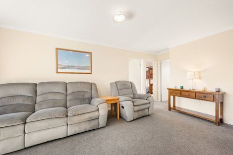 Photo of property in 42 Newburn Street, Waikaia, 9778