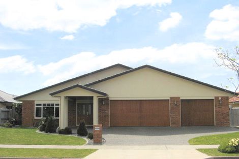 Photo of property in 24 Beachwater Drive, Papamoa Beach, Papamoa, 3118