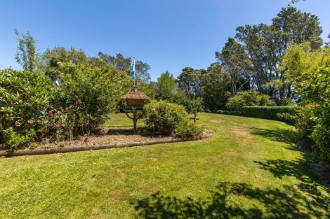 Photo of property in 529 South Road, Omata, New Plymouth, 4374