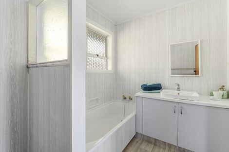 Photo of property in 7 Silby Street, Waitara, 4320