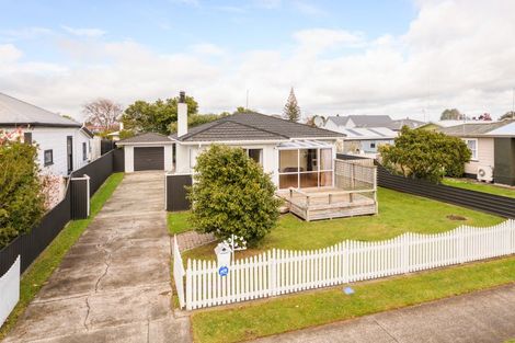 Photo of property in 1 Montagu Street, Feilding, 4702