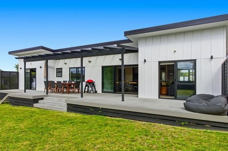 Photo of property in 80 Kahotea Drive, Motuoapa, 3382