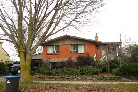 Photo of property in 52 Adamson Drive, Arrowtown, 9302