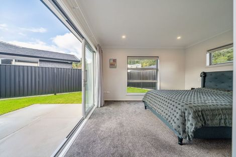 Photo of property in 24 Fenwick Crescent, Wallaceville, Upper Hutt, 5018
