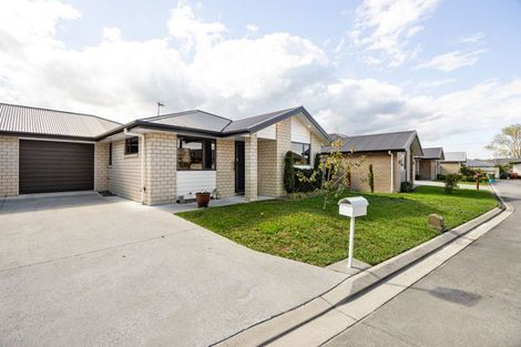 Photo of property in 51 Shrule Place, Huntington, Hamilton, 3210