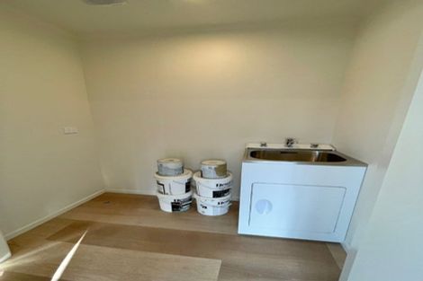 Photo of property in 5b Stockport Grove, Churton Park, 6037