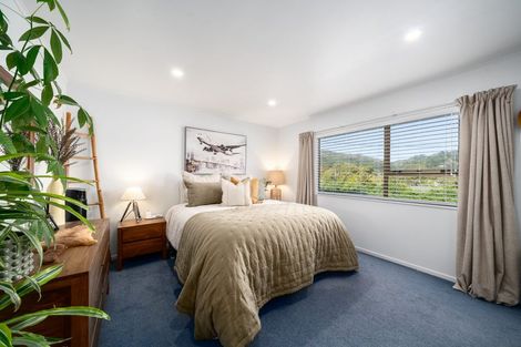 Photo of property in 35 Kairimu Street, Stokes Valley, Lower Hutt, 5019