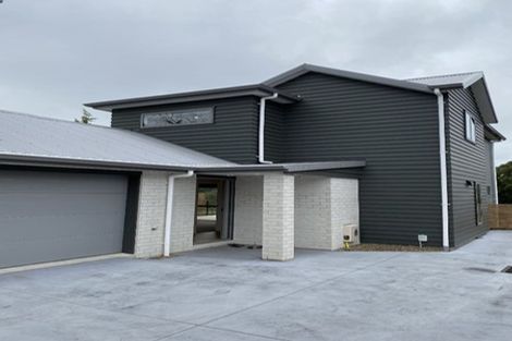 Photo of property in 2/18 Pickering Crescent, Chedworth, Hamilton, 3210