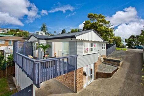 Photo of property in 1/93 Target Road, Totara Vale, Auckland, 0629