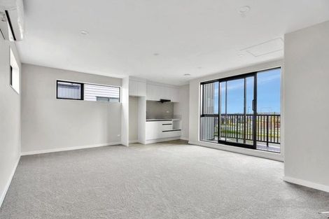 Photo of property in 24a Clayden Shuttleworth Street, Papakura, 2110
