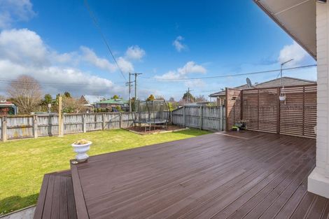 Photo of property in 17 Macdonald Road, Glenview, Hamilton, 3206