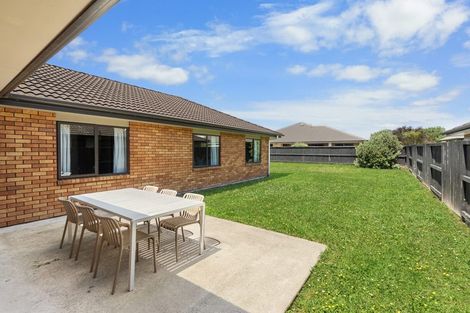 Photo of property in 9 Whitney Place, Rototuna North, Hamilton, 3210