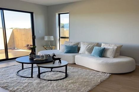 Photo of property in 29 Kaapehu Street, Karaka, 2578