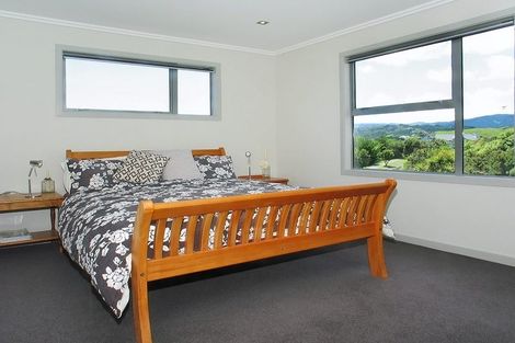 Photo of property in 2 Scoresby Grove, Whitby, Porirua, 5024