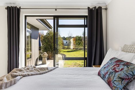 Photo of property in 3 Karaka Place, Kinloch, Taupo, 3377