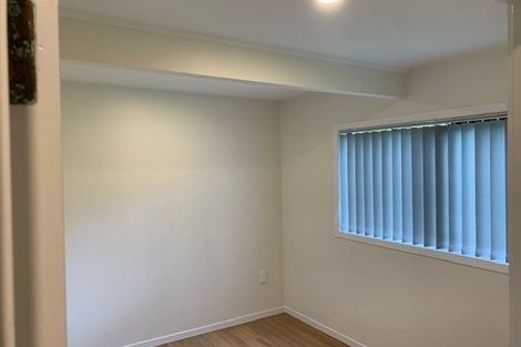 Photo of property in 1/29 Camelot Place, Glenfield, Auckland, 0629