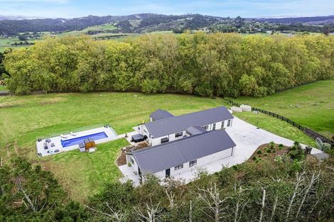 Photo of property in 747 Ngunguru Road, Glenbervie, Whangarei, 0173