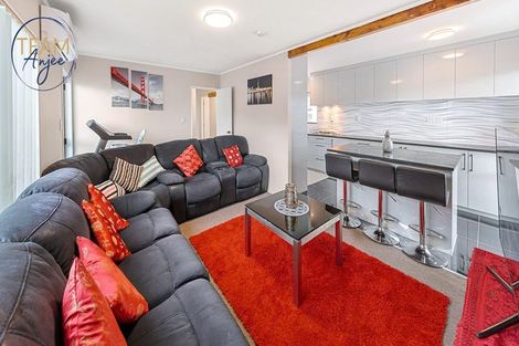 Photo of property in 2/24 Norrie Smith Avenue, Flat Bush, Auckland, 2023