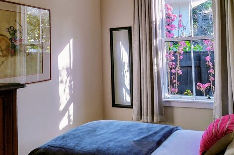 Photo of property in 127 Muritai Road, Eastbourne, Lower Hutt, 5013