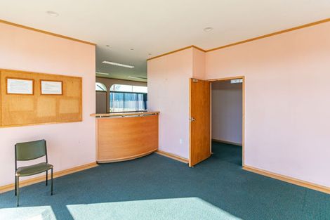 Photo of property in 2 Arohanui Road, Karaka, 2124