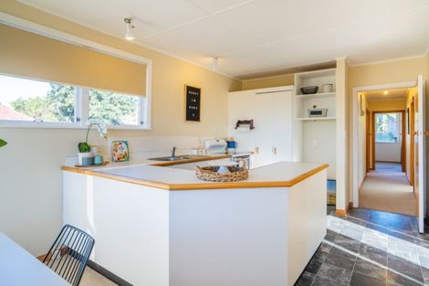 Photo of property in 20 Rutherford Drive, Waikanae Beach, Waikanae, 5036