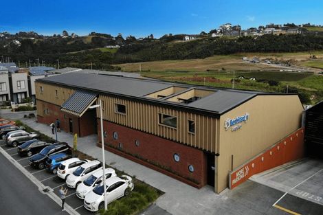 Photo of property in 38 Pennant Street, Long Bay, Auckland, 0630