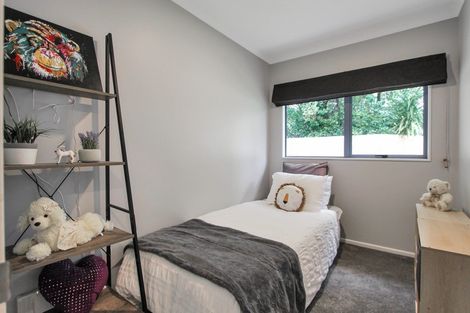 Photo of property in 17 Edward Payton Grove, Pukehangi, Rotorua, 3015