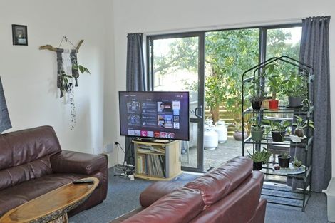 Photo of property in 127 Lancaster Road, Beach Haven, Auckland, 0626