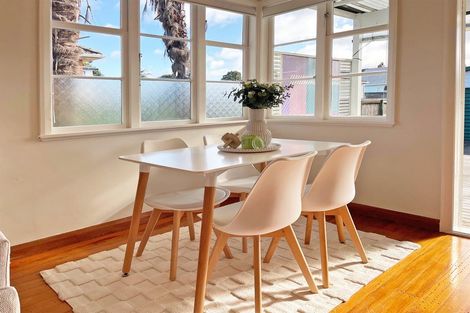 Photo of property in 16 Churchill Street, Kensington, Whangarei, 0112