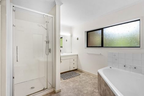 Photo of property in 212 Grahams Road, Burnside, Christchurch, 8053