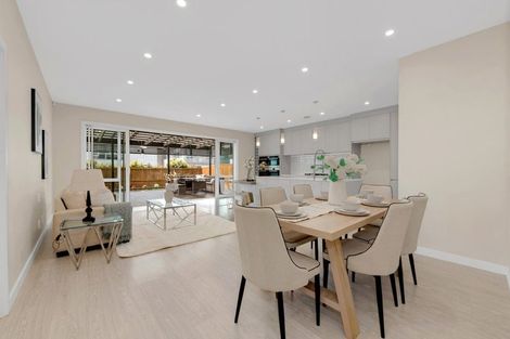 Photo of property in 61 Donegal Park Drive, Flat Bush, Auckland, 2019