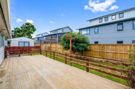 Photo of property in 11a Keeling Road, Henderson, Auckland, 0612