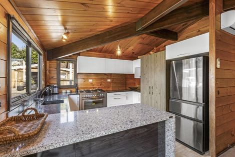 Photo of property in 23 Cliff Street, Raglan, 3225