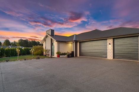 Photo of property in 7 Shillingford Boulevard, Rolleston, 7615