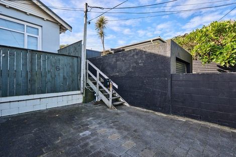 Photo of property in 6 Trent Street, Island Bay, Wellington, 6023