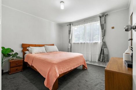 Photo of property in 1/40d Tomo Street, New Lynn, Auckland, 0600