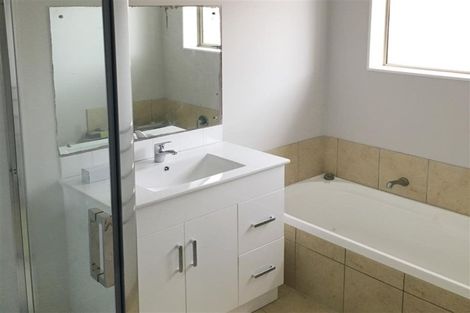 Photo of property in 38 Margarita Rise, Pukekohe, 2120