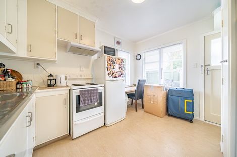 Photo of property in 8b Exchange Street, Ebdentown, Upper Hutt, 5018