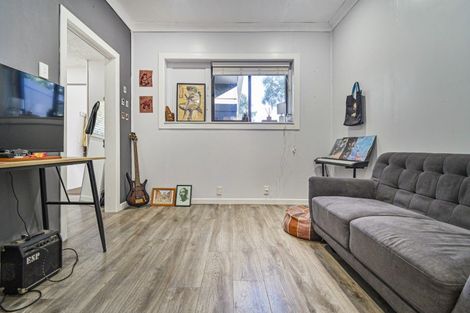 Photo of property in 705 Massey Street, Akina, Hastings, 4122