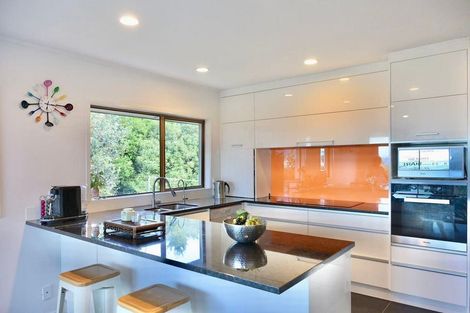 Photo of property in 11 View Road, Shelly Park, Auckland, 2014