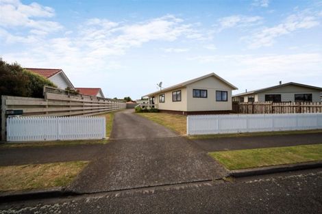 Photo of property in 42 Tawa Street, Hawera, 4610