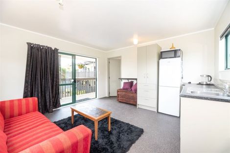 Photo of property in 150 Glengarry Road, Glen Eden, Auckland, 0602