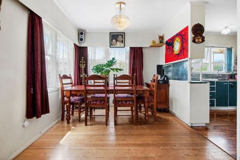 Photo of property in 1/4 Roseburn Place, Pakuranga, Auckland, 2010