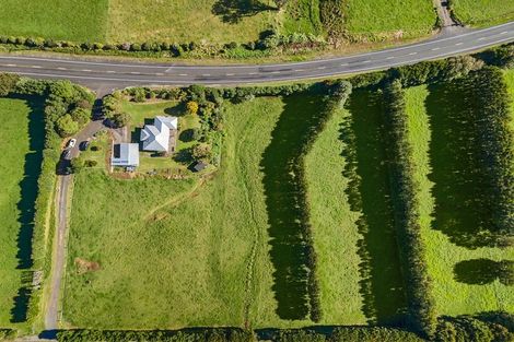 Photo of property in 1469 South Road, Kaitake, New Plymouth, 4374