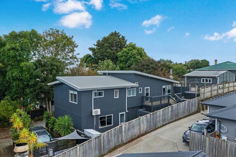 Photo of property in 5a Collingwood Road, Waiuku, 2123