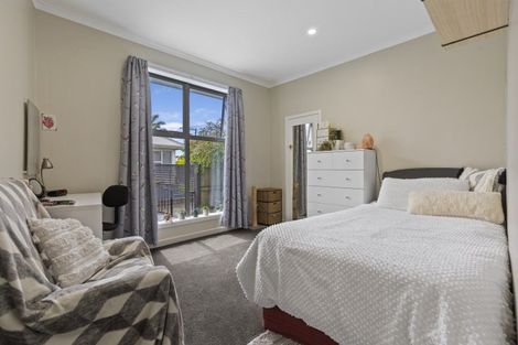 Photo of property in 17 Tainui Street, Welbourn, New Plymouth, 4312