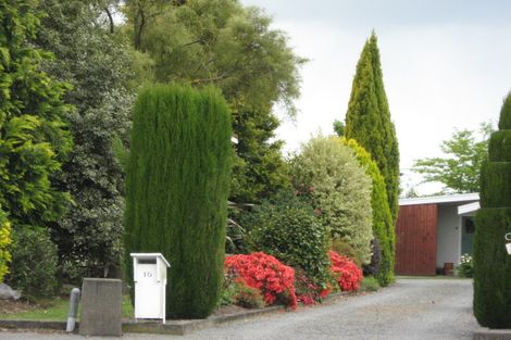 Photo of property in 10 Weston Place, Rangiora, 7400